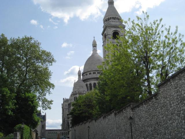 Quiet Hill Of Montmartre * Paris